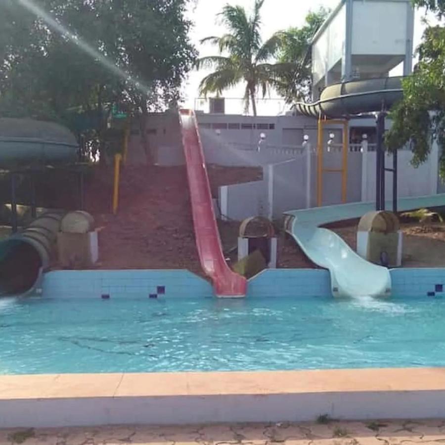 Complimentary Water Park Igatpuri Hotel Kültér fotó